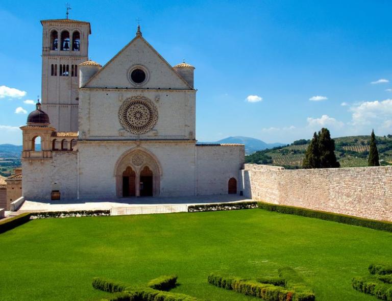 Cammini in Italia sanctuary of assisi on st francis way camino