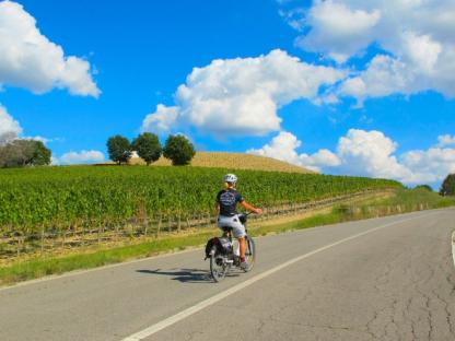 CYCLING ON VIA FRANCIGENA, FROM PARMA TO SIENA Self-Guided