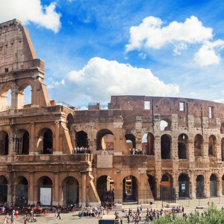 the colosseum the roman amphitheater in rome