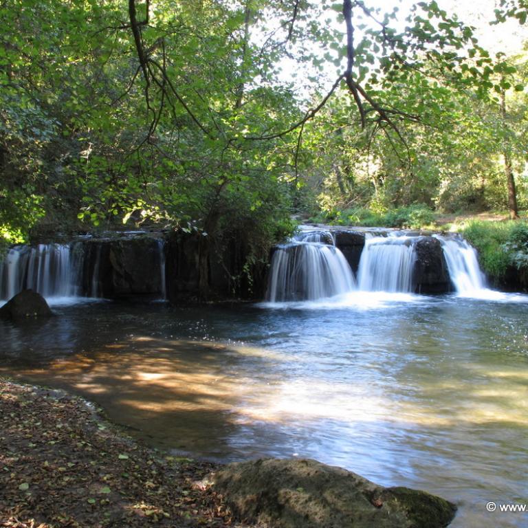 waterfalls along via francigena