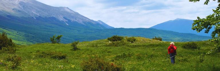 pacentro a town nestled in majella national park by night