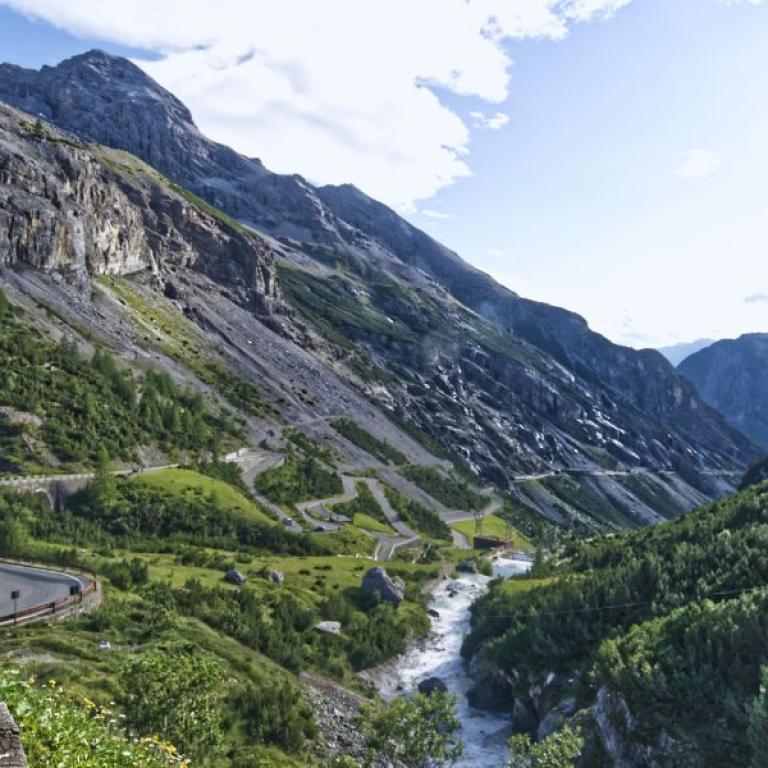 stelvio pass panoramic view of val venosta