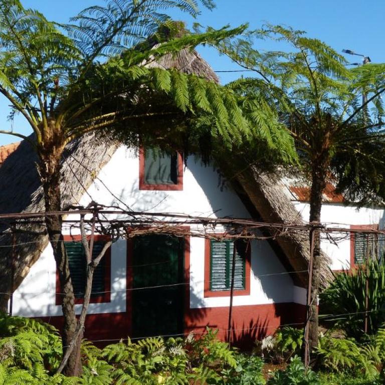 Typical Madeira House on the ocean during a madeira walking tour