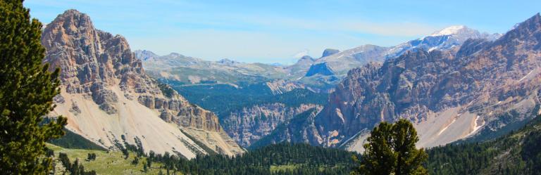 Splendid panoramic view of the the Dolorama Trail