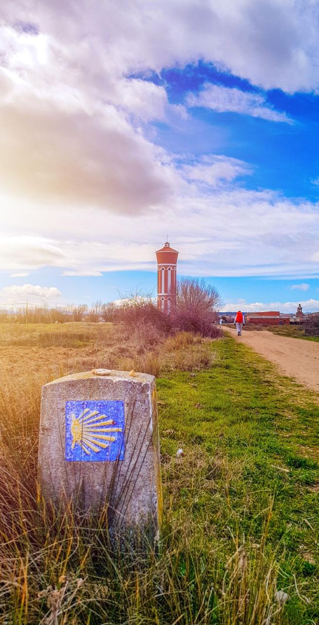 Classici camminatori sul cammino di santiago
