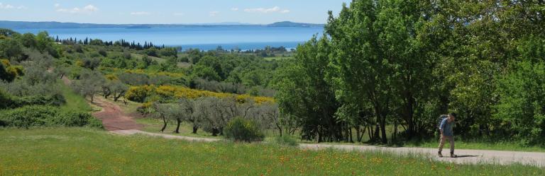 short breaks weekends three day walks