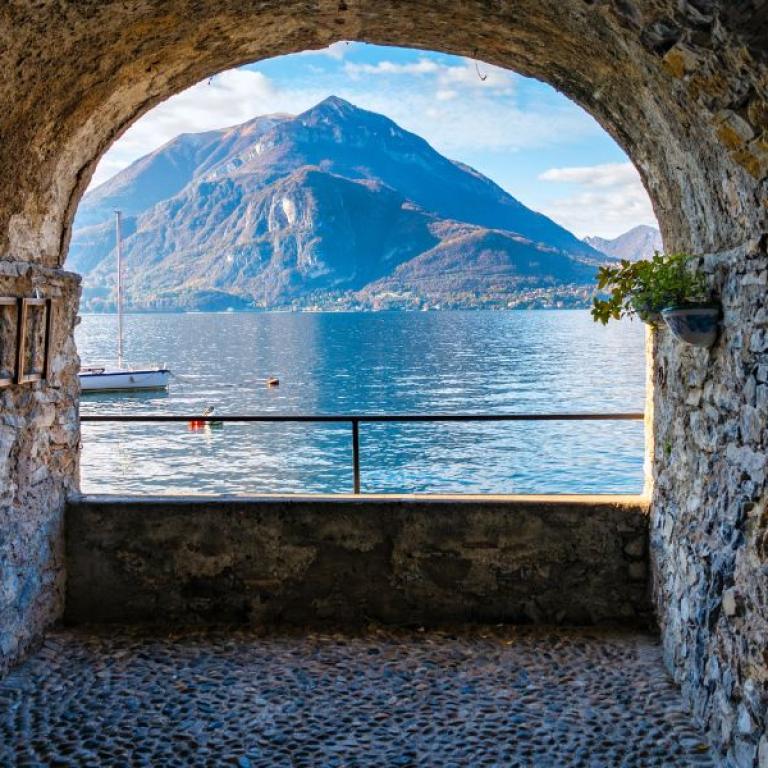 Lake Como Easy coastal hike varenna window lake