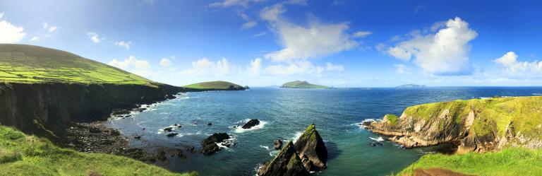 ireland walking along the kerry peninsula